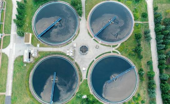 Korzyści z integracji retencji powierzchniowej z oczyszczalniami biologicznymi