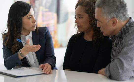 Wsparcie prawne przy problemach z ubezpieczycielami – odmowy i zaniżenia świadczeń