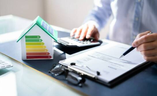 Jakie są najczęstsze błędy podczas zakupu energii elektrycznej przez firmy?