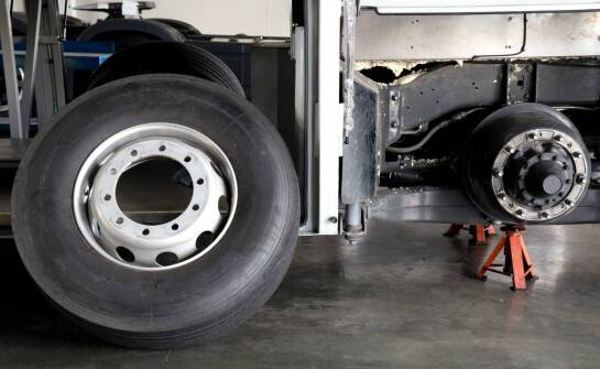 Kluczowe elementy obsługi serwisowej w autoryzowanym punkcie Ford Trucks