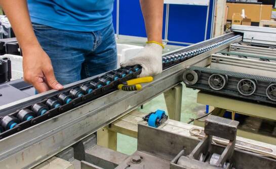 Wpływ materiałów użytych do produkcji wózków linowych na ich trwałość