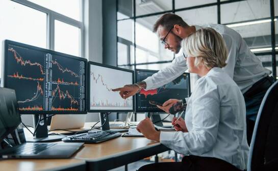 Jakie innowacje w IT mają największy wpływ na sektor finansowy?