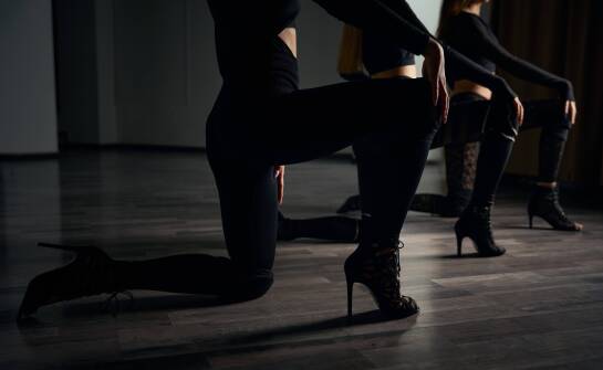 Dlaczego warto zacząć swoją przygodę z high heels w szkole tańca?
