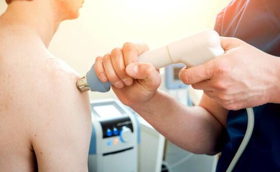 Artroskopia stawu barkowego – proces i korzyści dla pacjenta