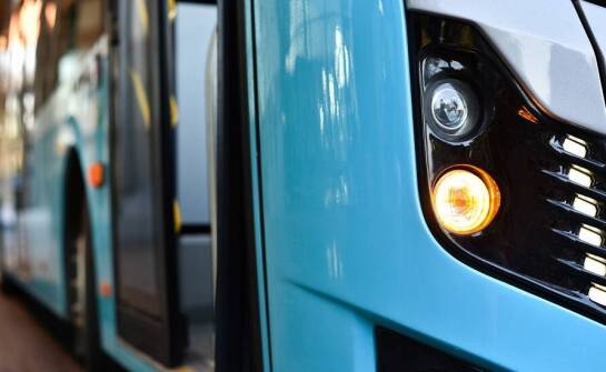 Jak przygotować autobus do procesu oklejania folią?
