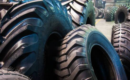 Profesjonalne doradztwo w hurtowniach opon – jak pomaga w wyborze najlepszego modelu?