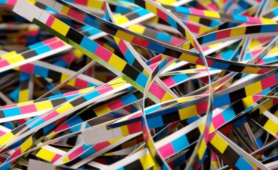 Analiza korzyści z inwestycji w opaski reklamowe dla małych firm