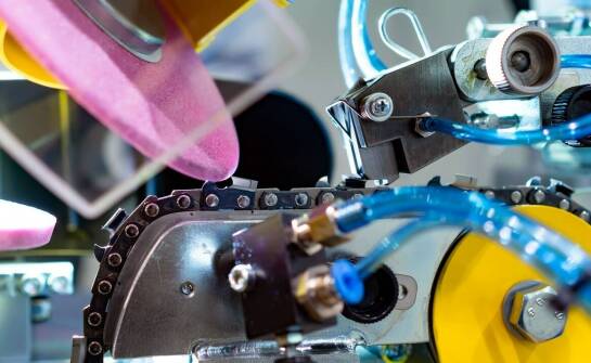 Optymalizacja pracy maszyn dzięki zastosowaniu pasów AT10: case study