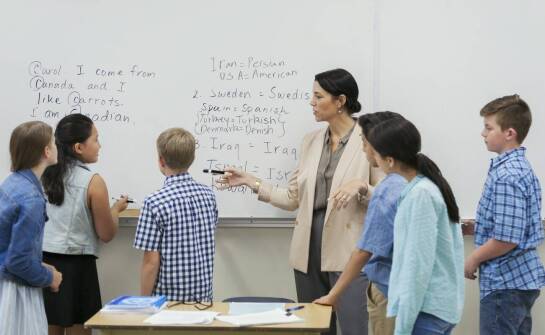 Nowoczesne podręczniki do nauki angielskiego: jak wspierają uczniów w Bydgoszczy?