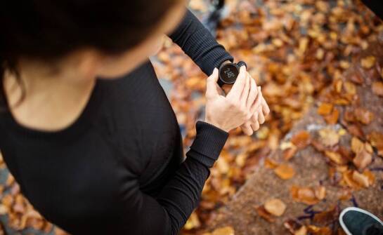 Multisportowe możliwości smartwatcha damskiego sportowego – co oferuje rynek?