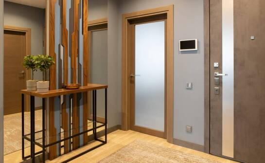 Jakie innowacje technologiczne wpływają na rozwój drzwi zawiercie?