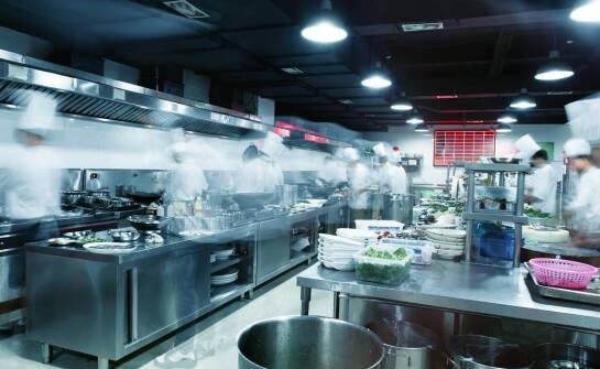 Wpływ zaawansowanych technologicznie urządzeń dla gastronomii na redukcję odpadów