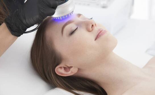 Jak laserowe usuwanie zmian skórnych wpływa na wygląd cery?