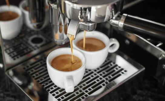 Wpływ grubości mielenia kawy na zaparzanie w french press