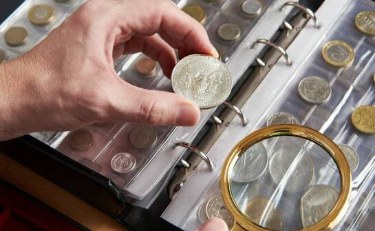 Jak sklep numizmatyczny ocenia wartość kolekcji monet?