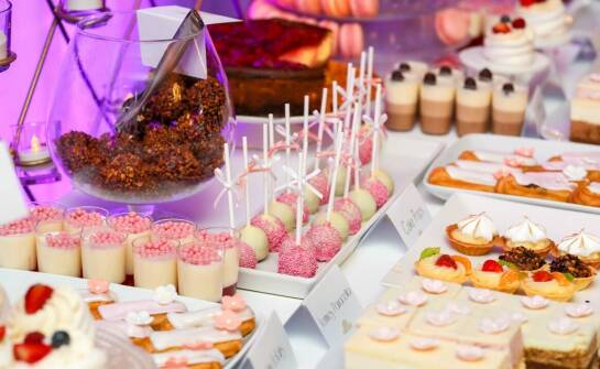 Przyjęcie weselne w Nasielsku – dlaczego warto postawić na profesjonalny catering?