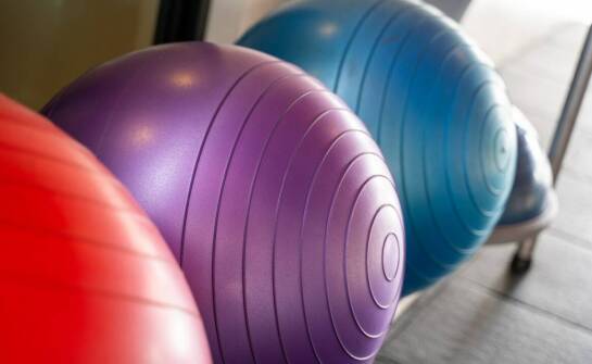 Atlas do ćwiczeń jako kompleksowe rozwiązanie dla domowej siłowni