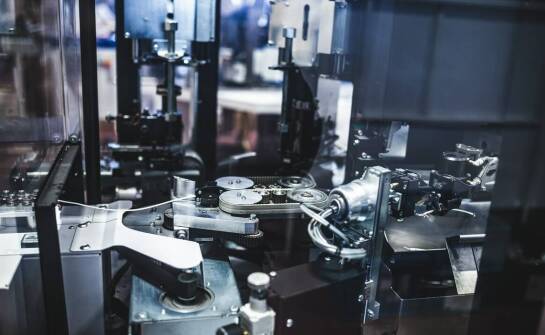 Zgrzewanie ultradźwiękowe tworzyw sztucznych w produkcji motoryzacyjnej: trwałość i precyzja