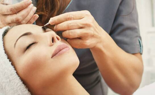 Wpływ ochrony przed słońcem na trwałość kresek permanentnych