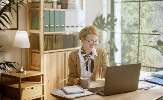 Wprowadzenie do efektywnego zarządzania dokumentami z wirtualną asystentką
