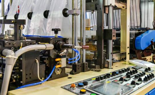 Zastosowanie technologii ultradźwiękowej w przemyśle spożywczym: krojenie i wydajność