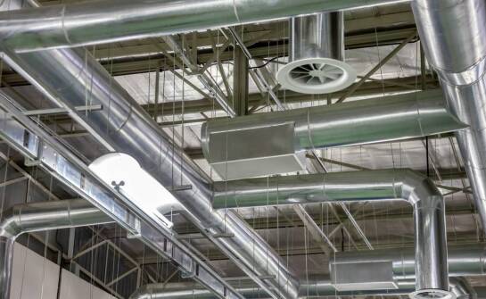 Rola rekuperacji w poprawie jakości powietrza w przestrzeniach produkcyjnych