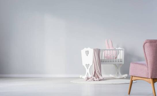 Porównanie materiałów używanych w produkcji kocyków dla niemowląt