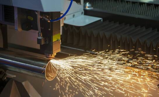Rola laserów fibrowych w zwiększaniu efektywności procesów produkcyjnych