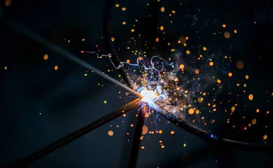 Jak elektrody wyrównawcze mogą wpłynąć na redukcję kosztów produkcji?