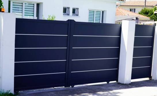 Jakie nowoczesne funkcje oferuje automatyka do bram przesuwnych dla użytkowników indywidualnych?