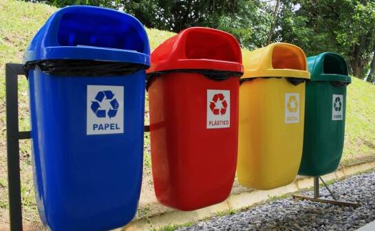 Rola kontenerów hakowych w optymalizacji procesów logistycznych