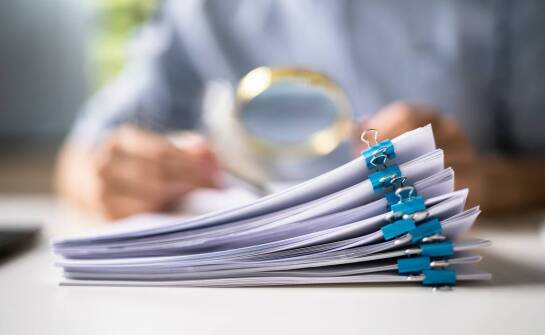 Sprawdzanie wiarygodności dokumentów – usługi oferowane przez detektywów