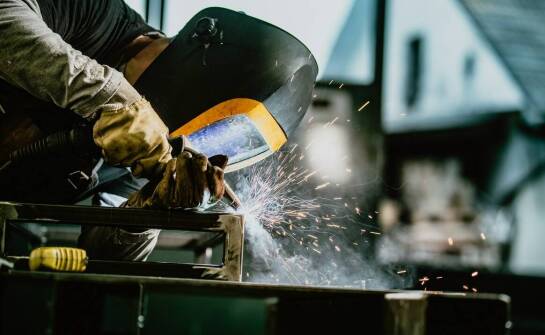 Jakie są korzyści z wykorzystania hybrydowej technologii w procesie pasywacji?