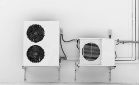 Przepływ powietrza w chłodniach: jak tekstylne kanały pomagają utrzymać odpowiednią temperaturę?