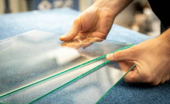 Proces cięcia plexi jako element strategii zrównoważonego rozwoju