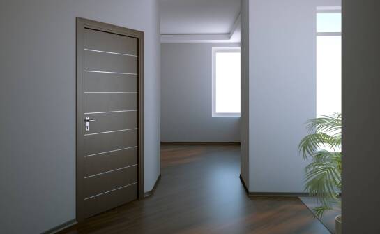 Kluczowe aspekty montażu drzwi wewnętrznych w nowoczesnym mieszkaniu