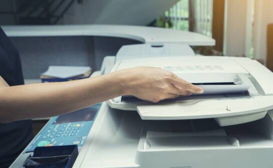 Jakie są najważniejsze zastosowania skanowania wielkoformatowego w branży archiwizacji?