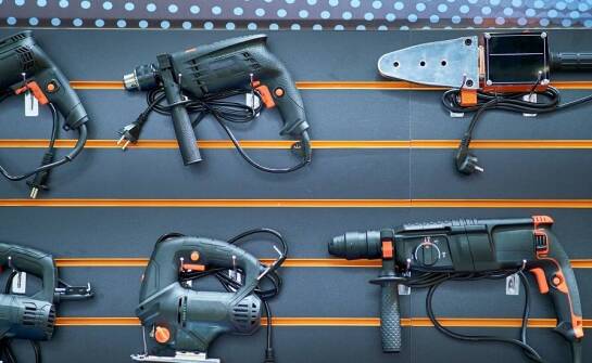 Jak wybrać odpowiednie elektronarzędzia Milwaukee do swojego projektu?