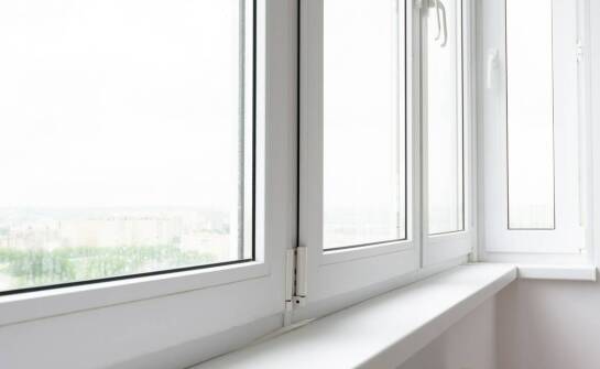 Porównanie okien aluminiowych i PVC – co wybrać dla swojego domu?