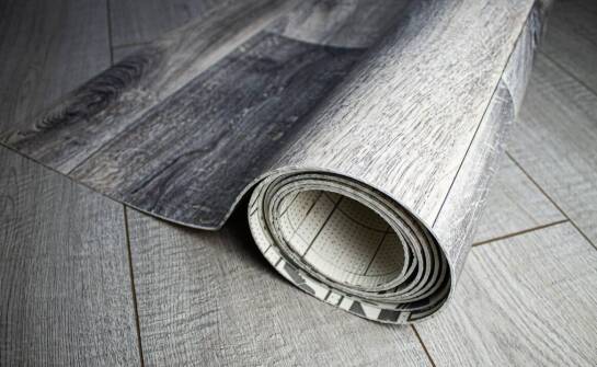Podkład pod deskę a ochrona przed wilgocią: co warto wiedzieć?