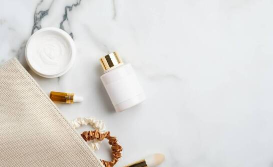 Wpływ zdobień na funkcjonalność i atrakcyjność opakowań kosmetycznych