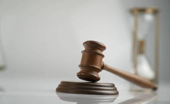 Licytacje komornicze: co warto wiedzieć przed przystąpieniem?