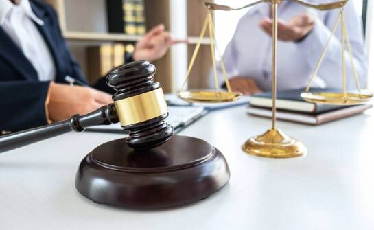 Czym różni się obrona w procesie karnym od innych rodzajów spraw?