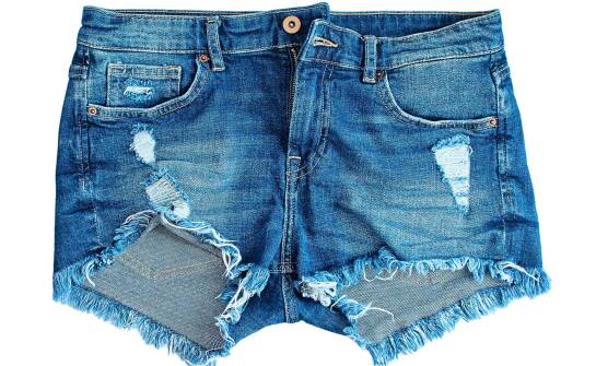 Jakie są najczęściej wybierane modele szortów regular damskich?