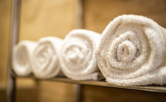 Jak ręczniki ZZ od producenta wpływają na efektywność utrzymania czystości?