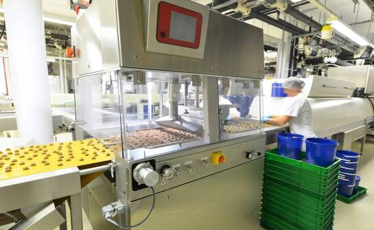 Rola maszyn do pakowania saszetek w zapewnieniu jakości i świeżości produktów