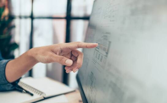 Jakie korzyści przynosi monitoring bezpieczeństwa IT dla małych firm?