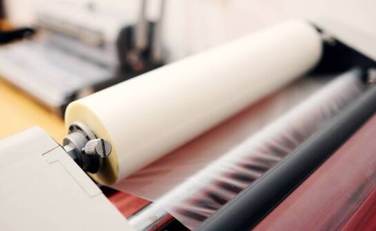 Jakie innowacje technologiczne mogą wpłynąć na rozwój metalizacji próżniowej w branży kosmetycznej?