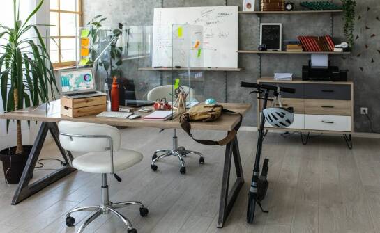 Druk plakatów reklamowych: Jak druk cyfrowy wpływa na jakość i czas realizacji?