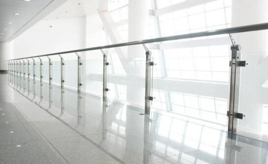 Systemy balustradowe jako element aranżacji przestrzeni publicznych